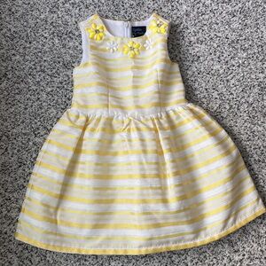Like new little girls dress sz 4